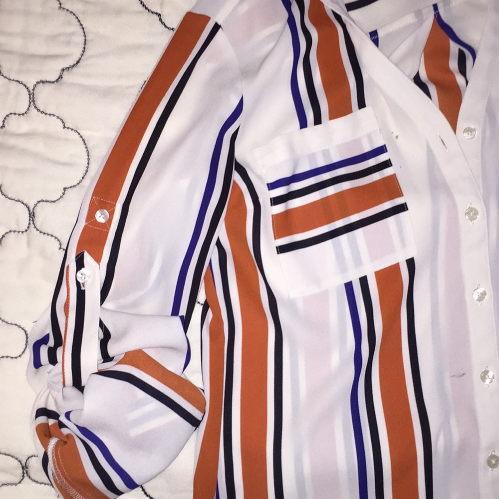 Express button down top - Picture 5 of 6